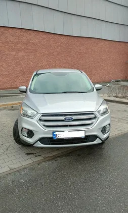 samochody osobowe Ford Escape cena 53000 przebieg: 143000, rok produkcji 2017 z Wrocław